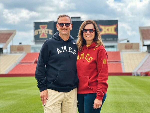 Nike vintage top college sweatshirts